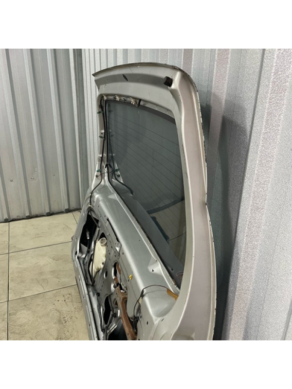 Tampa Porta Traseira Mitsubishi Pajero Gls Full 2001 À 2006.