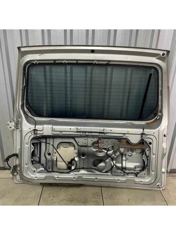 Tampa Porta Traseira Mitsubishi Pajero Gls Full 2001 À 2006.