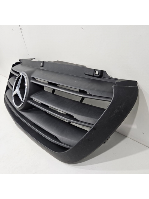 Grade Frontal Mb Sprinter 314 416 417 2020 Até 2025 Detalhe.
