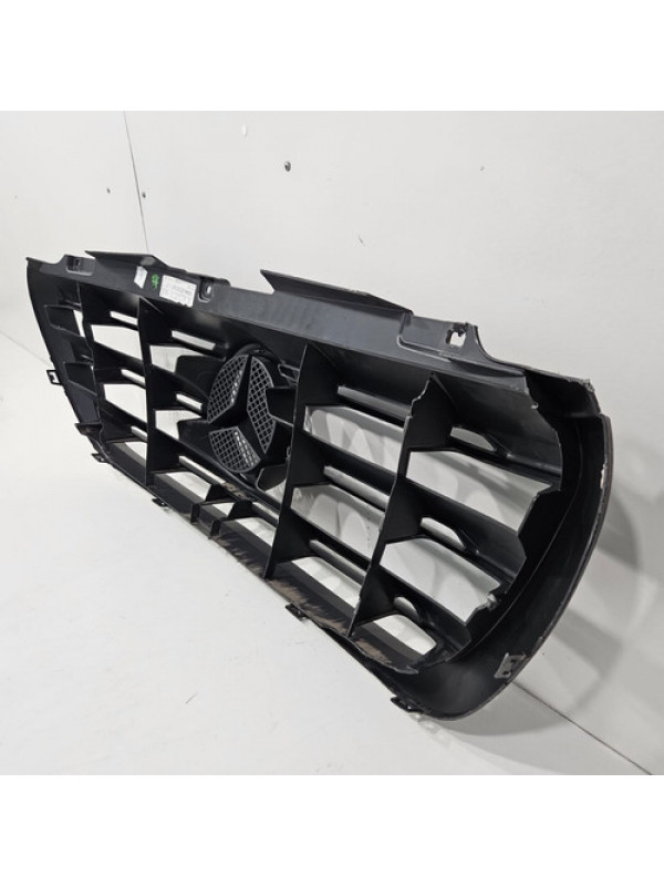 Grade Frontal Mb Sprinter 314 416 417 2020 Até 2025 Detalhe.