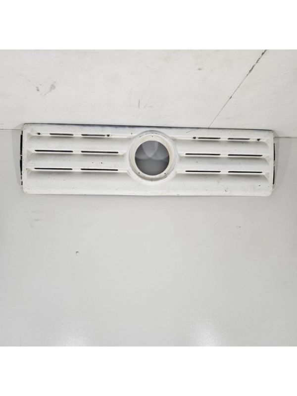 Grade Frontal Do Para-choque Branca Do Volkswagen 8-140 1996