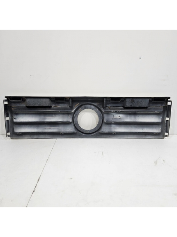 Grade Frontal Do Para-choque Branca Do Volkswagen 8-140 1996