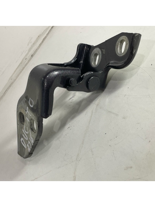 Dobradiça Porta Dianteira Esquerda Fiat Ducato 2018 2019 020
