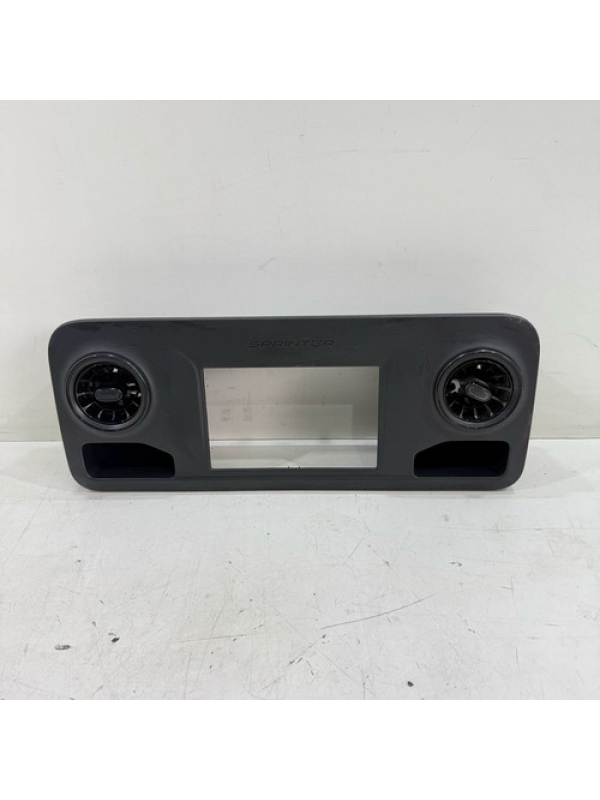 Moldura Painel Central Mb Sprinter 314 416 516 2020 À 2023.