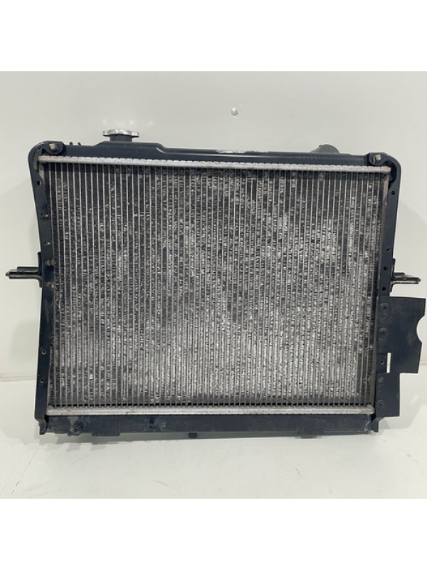 Radiador De Água Kia Bongo 16v 2.5 2013 2014 2015 016 À 2022