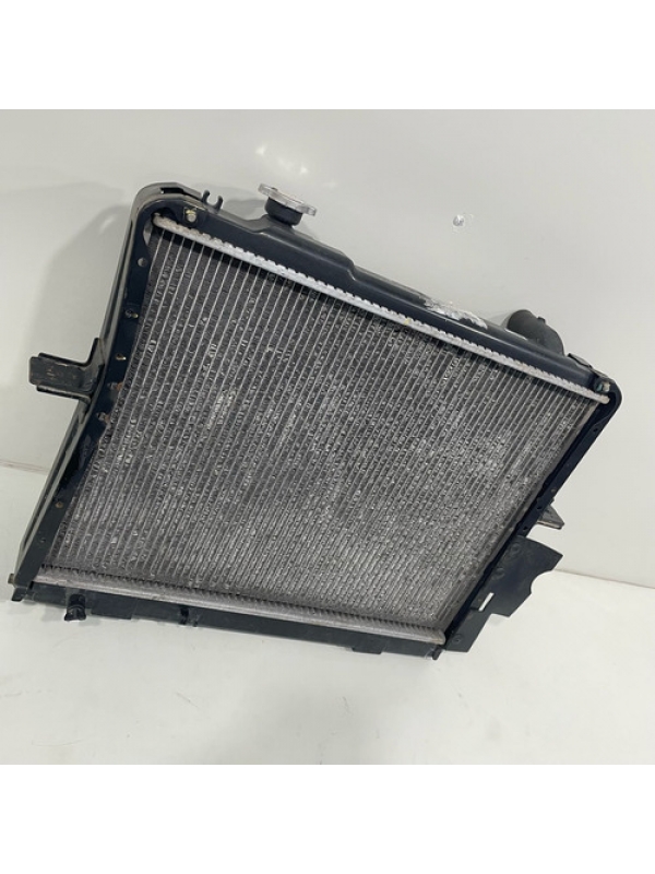 Radiador De Água Kia Bongo 16v 2.5 2013 2014 2015 016 À 2022