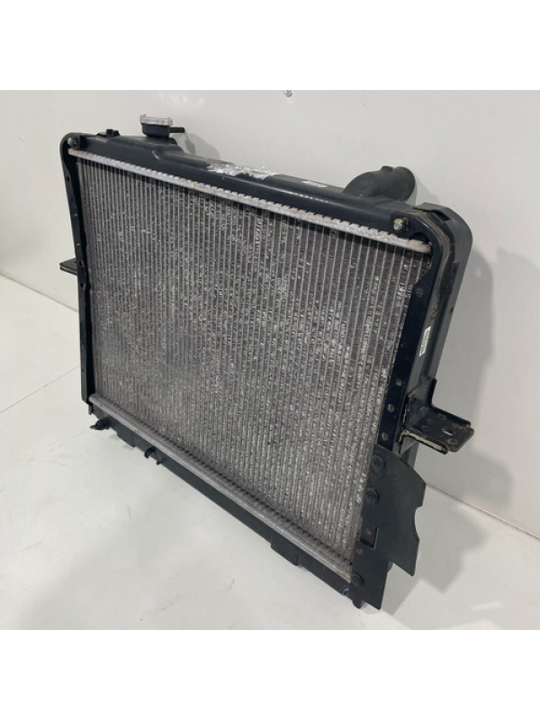 Radiador De Água Kia Bongo 16v 2.5 2013 2014 2015 016 À 2022