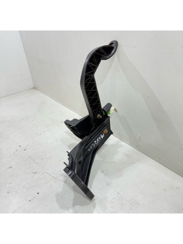 Pedal Embreagem Renault Master 2.3 2013 2014 2015 2016 À 022