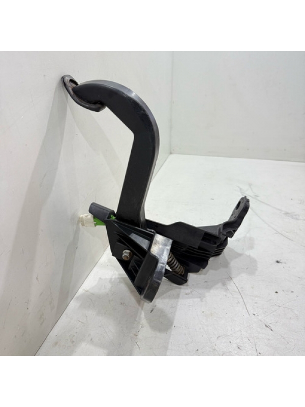 Pedal Embreagem Renault Master 2.3 2013 2014 2015 2016 À 022