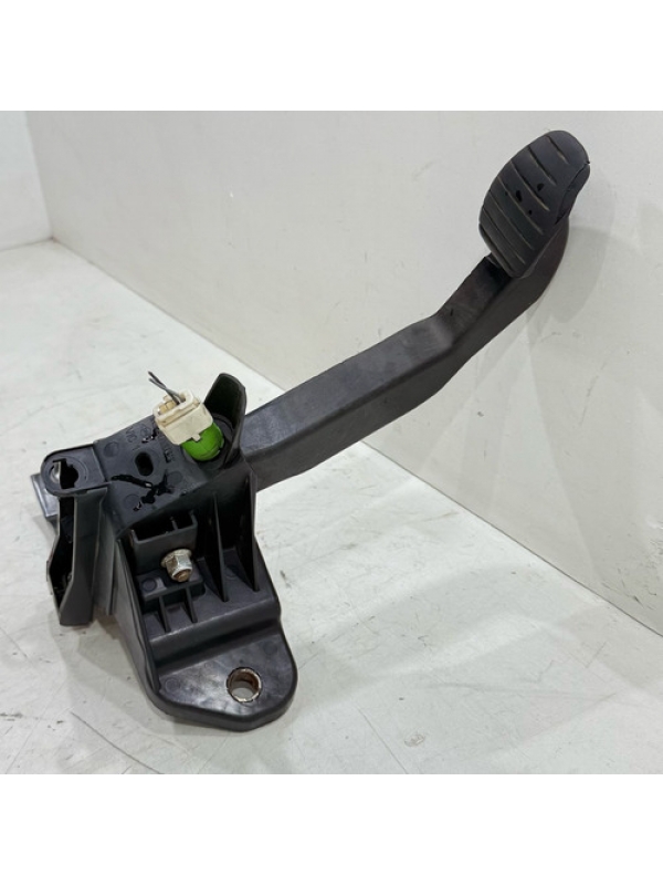 Pedal Embreagem Renault Master 2.3 2013 2014 2015 2016 À 022