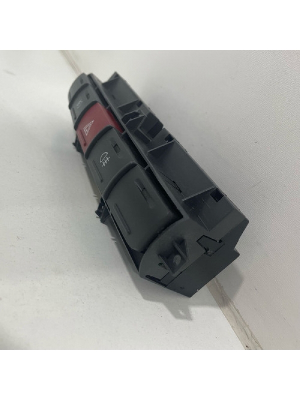 Botão Comando Pisca Alerta Milhas Fiat Ducato 2000 01 À 2017