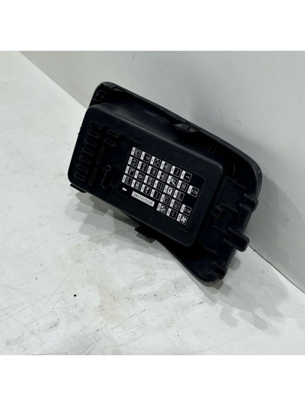Tampa Caixa Fusivel Painel Renault Master 2.3 2013 14 À 2022