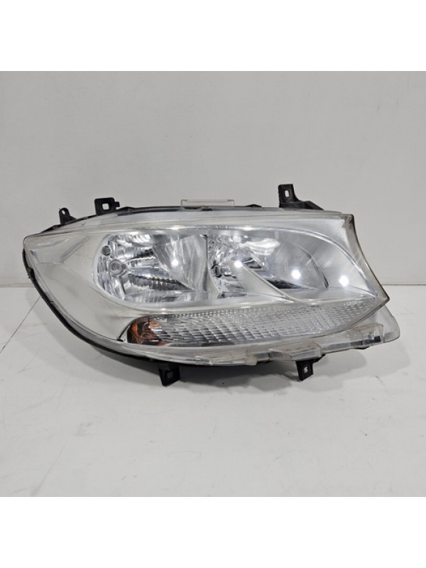 Farol Lado Direito Mb Sprinter 314 416 516 2020 2021  À 2023