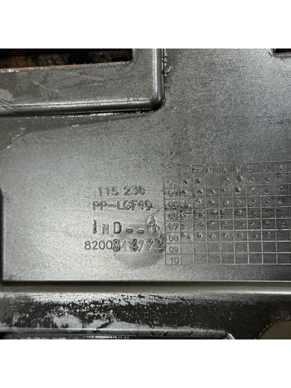 Caixa Suporte Fixação Bateria Renault Master 2.5 2006 À 2012