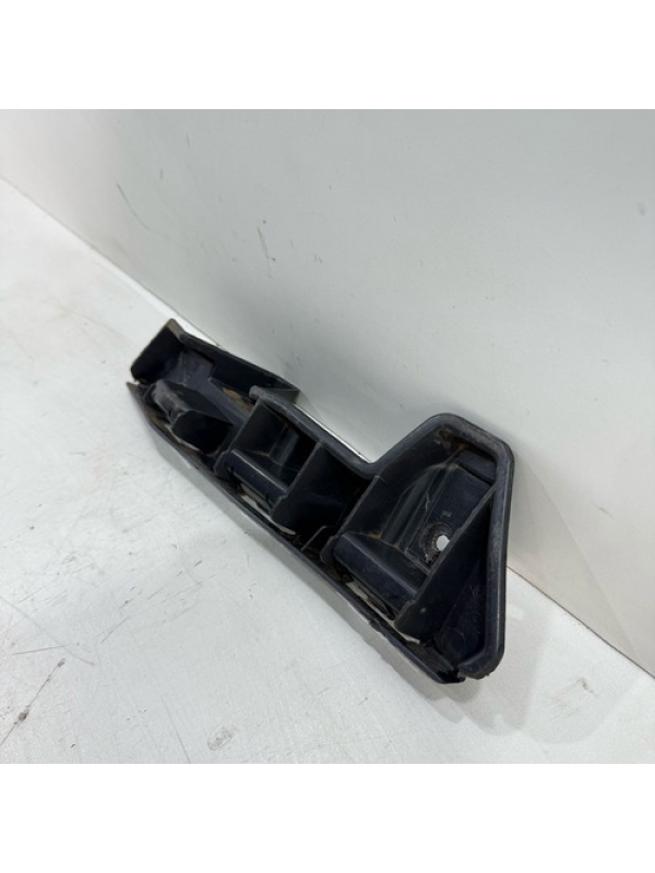 Suporte Guia Dianteiro Esquerdo Renault Master 2.3 2013 À 22