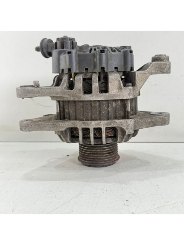 Alternador Hyundai Hr Bongo 2.5 16v 2013 2014 2015 16 À 2022