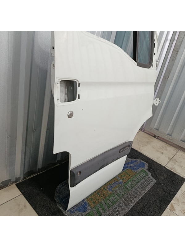 Porta Lado Direito Passageiro Renault Master 2.5 2004 À 2012