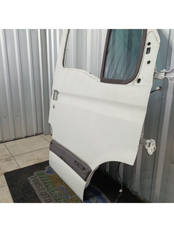 Porta Lado Direito Passageiro Renault Master 2.5 2004 À 2012