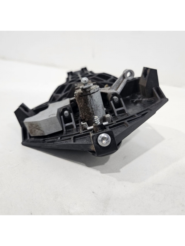 Maçaneta Suporte Porta Dianteira Mb Sprinter 415 2013 À 2019