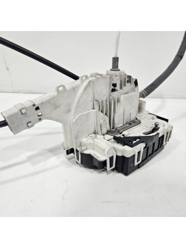 Fechadura Dianteira Esquerda Mb Sprinter 415 515 2013 À 2019