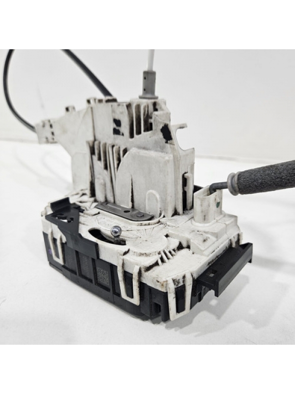 Fechadura Dianteira Esquerda Mb Sprinter 415 515 2013 À 2019