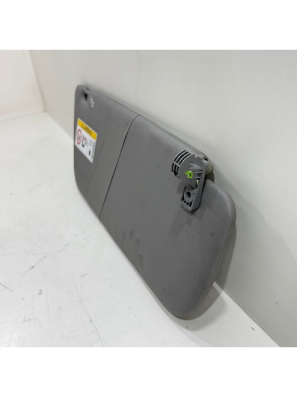 Quebra Sol Lado Direito Mb Sprinter 2013 2014 2015 2016 À 19