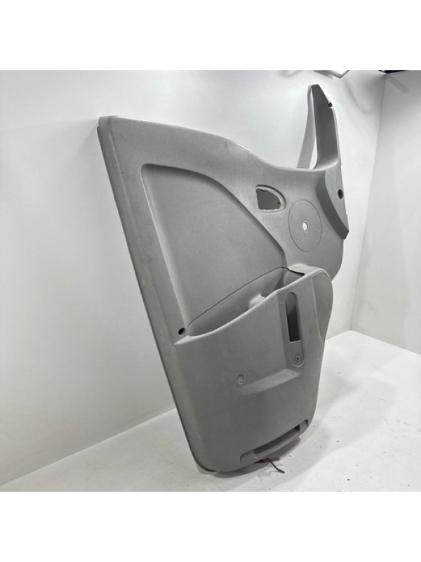 Forro De Porta Esquerdo Renault Master 2.5 2006 2007 À 2012.