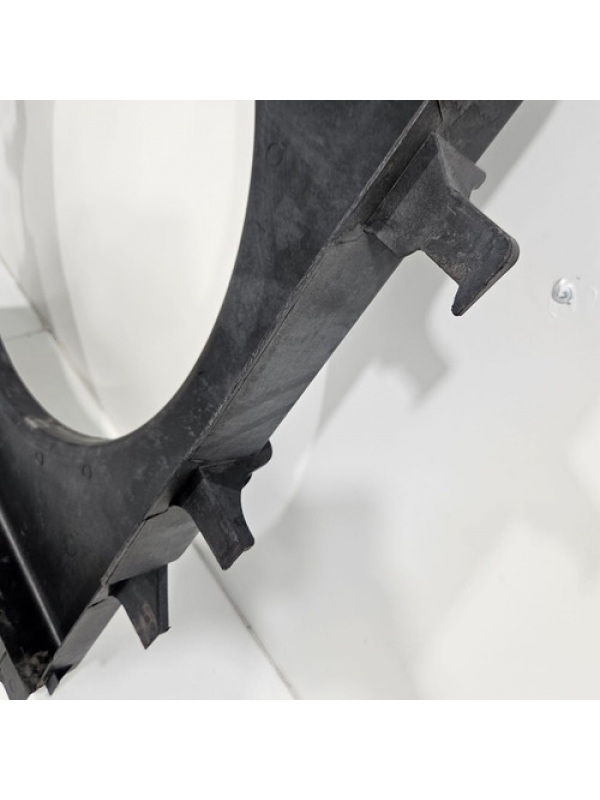 Defletor Ventilador Mb Sprinter 415 2013 À 2018 2019 Detalhe