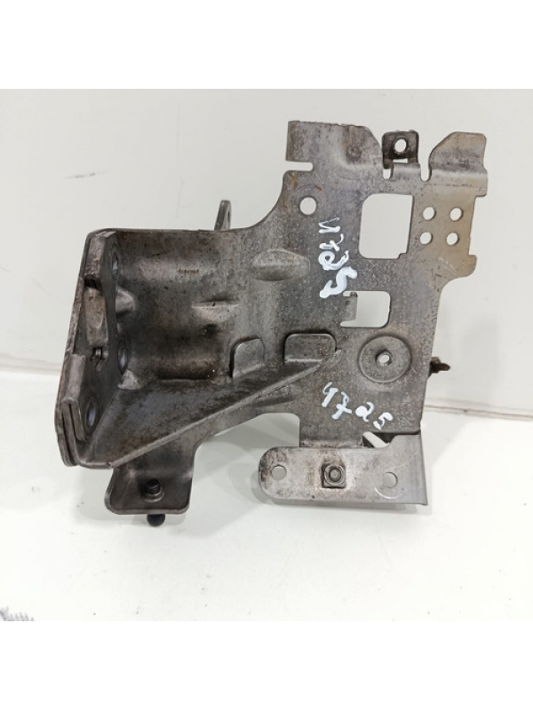 Suporte Sensor Pressão Auxiliar Motor Mb Sprinter 311 2018 .