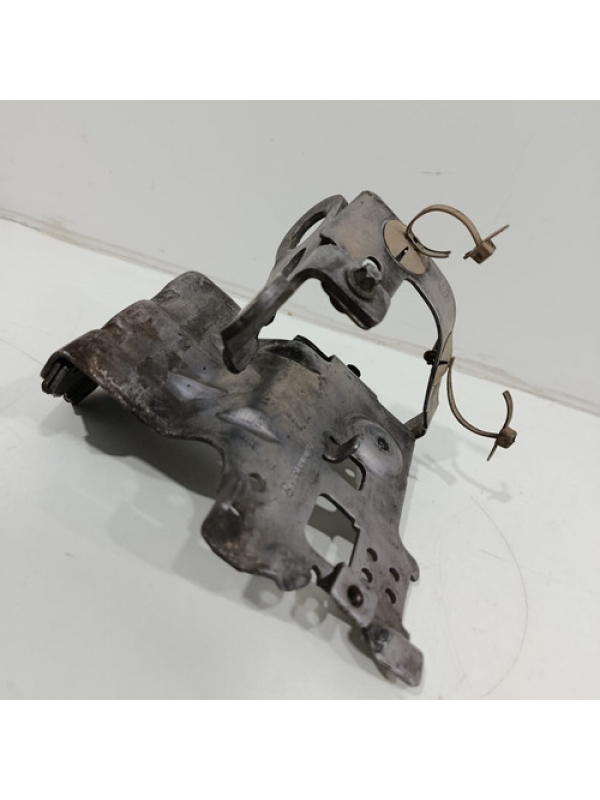 Suporte Sensor Pressão Auxiliar Motor Mb Sprinter 311 2018 .