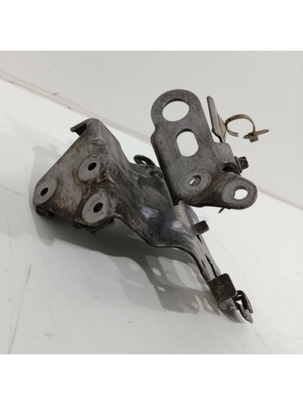 Suporte Sensor Pressão Auxiliar Motor Mb Sprinter 311 2018 .