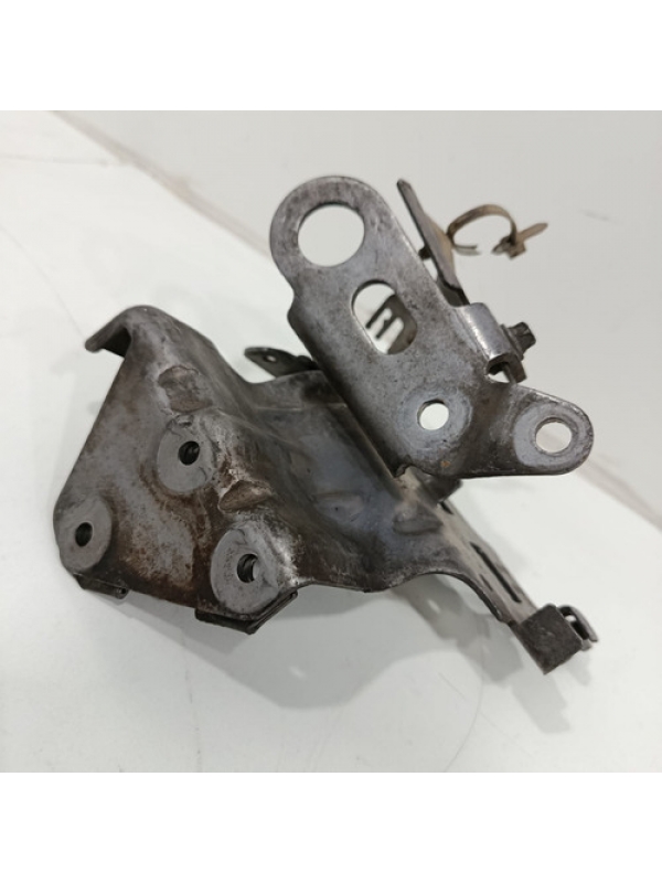 Suporte Sensor Pressão Auxiliar Motor Mb Sprinter 311 2018 .