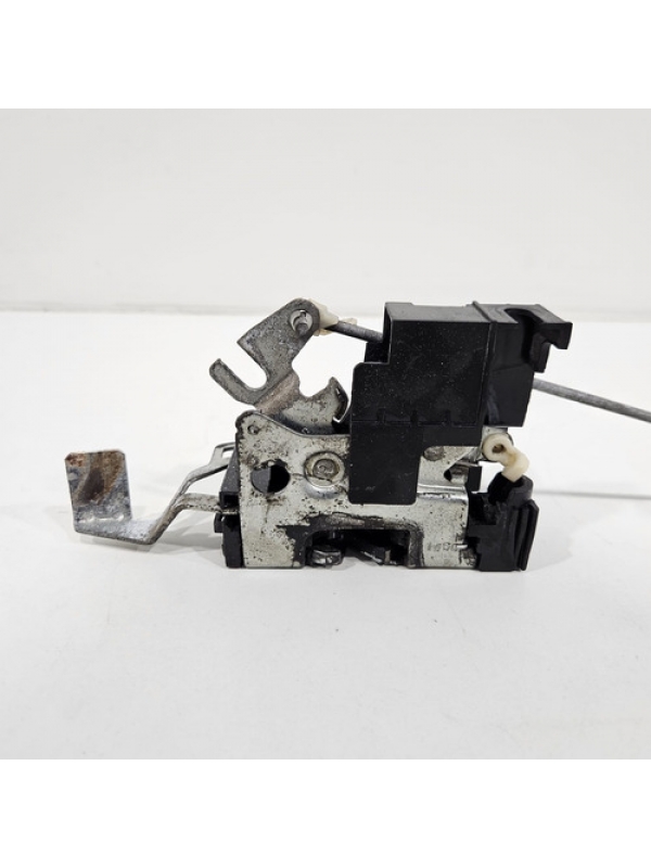 Fechadura Porta Esquerda Peugeot Boxer 2006 Até 2017 Detalhe