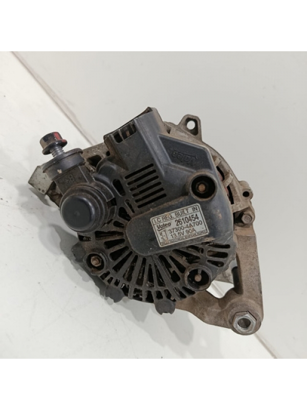 Alternador Hyundai Hr Kia Bongo 2.5 16v 2013 2014 15 2610454