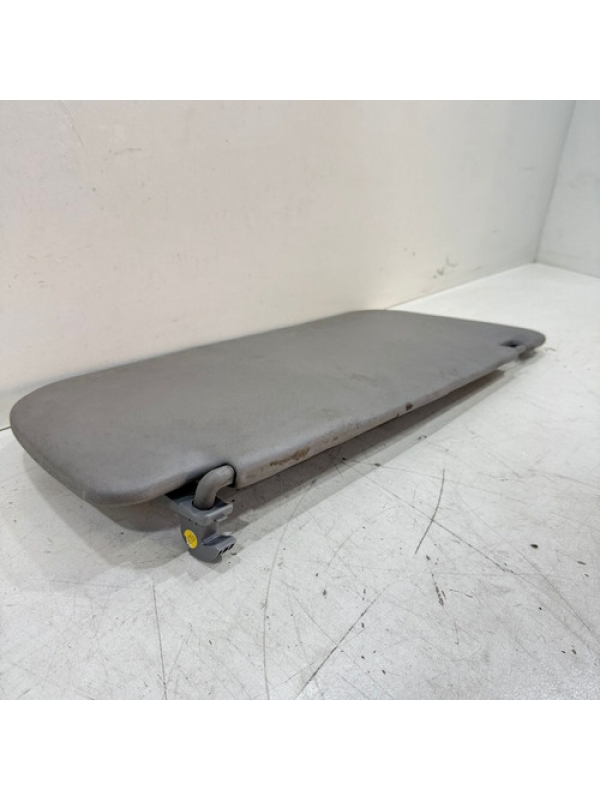 Quebra Sol Lado Esquerdo Mb Sprinter 2.2 2013 2014 15 À 2019