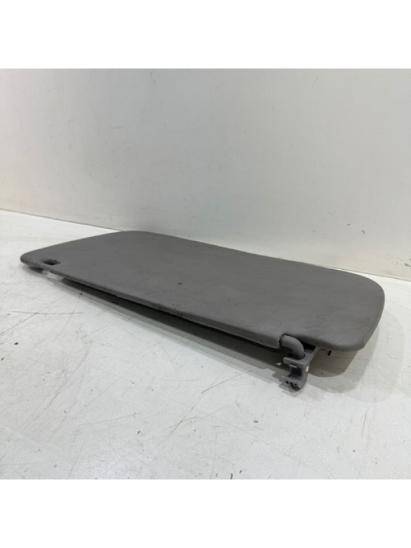 Quebra Sol Lado Direito Mb Sprinter 2.2 2013 2014 015 À 2019