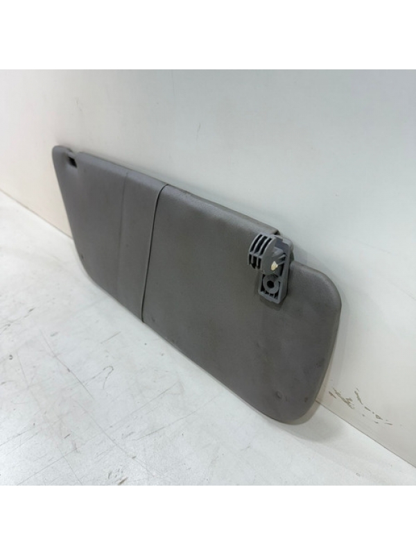 Quebra Sol Lado Direito Mb Sprinter 2.2 2013 2014 015 À 2019