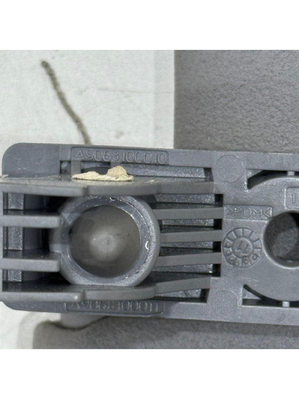 Quebra Sol Lado Direito Mb Sprinter 2.2 2013 2014 015 À 2019