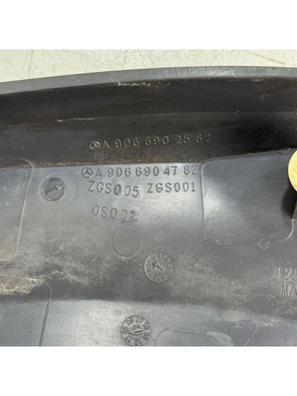 Friso Paralama Esquerdo Mb Sprinter 2.2 2013 2014 15 À 2019