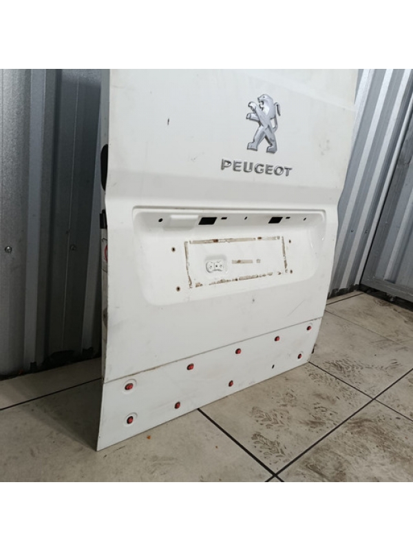 Porta Traseira Esquerda Peugeot Boxer 2021 2022 2023 2024 .