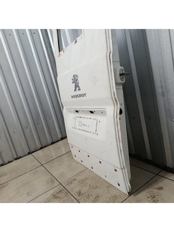 Porta Traseira Esquerda Peugeot Boxer 2021 2022 2023 2024 .