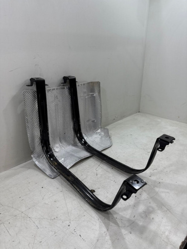 Suporte Com Proteção Tanque Combustível Fiat Ducato 18 À 24.