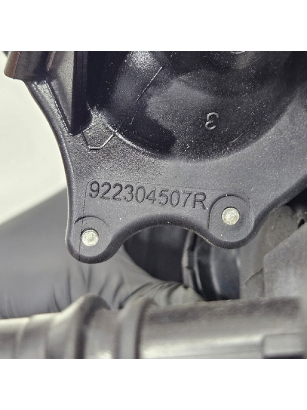 Carcaça Válvula Termostatica Renault Master 2.3 2023 À 2025.