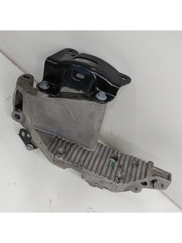 Suporte Coxim Dianteiro Superior Motor Renault Master 2025 .