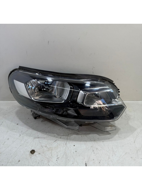 Farol Direito Fiat Scudo Jumpy 2018 2019 2020 À 2025 Detalhe