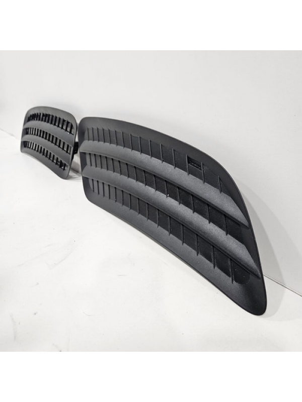 Par Grades / Grelha Do Capô Mb Sprinter 416 417 2020 À 2025.