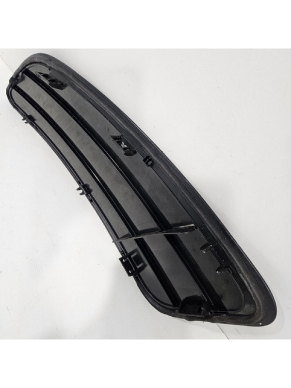 Par Grades / Grelha Do Capô Mb Sprinter 416 417 2020 À 2025.