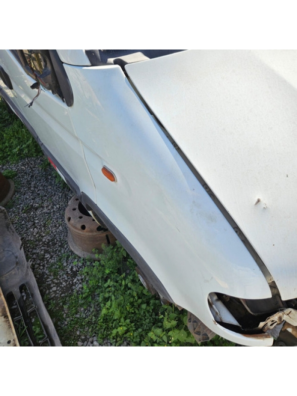 Paralama Lado Direito Da Renault Master 2006