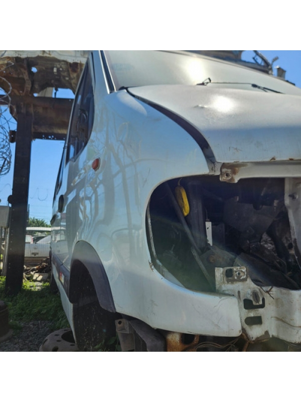 Paralama Lado Direito Da Renault Master 2006