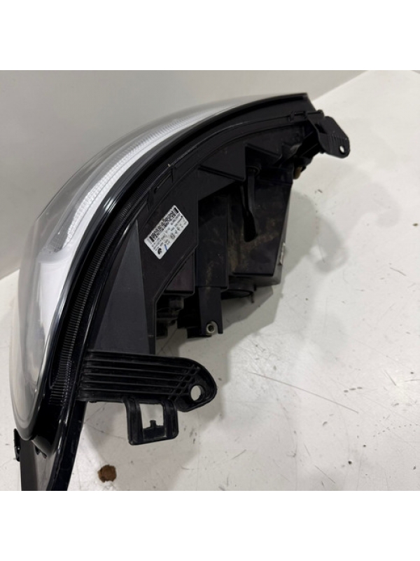 Farol Esquerdo Renault Master 2.3 2023 À 2025 260607867r.